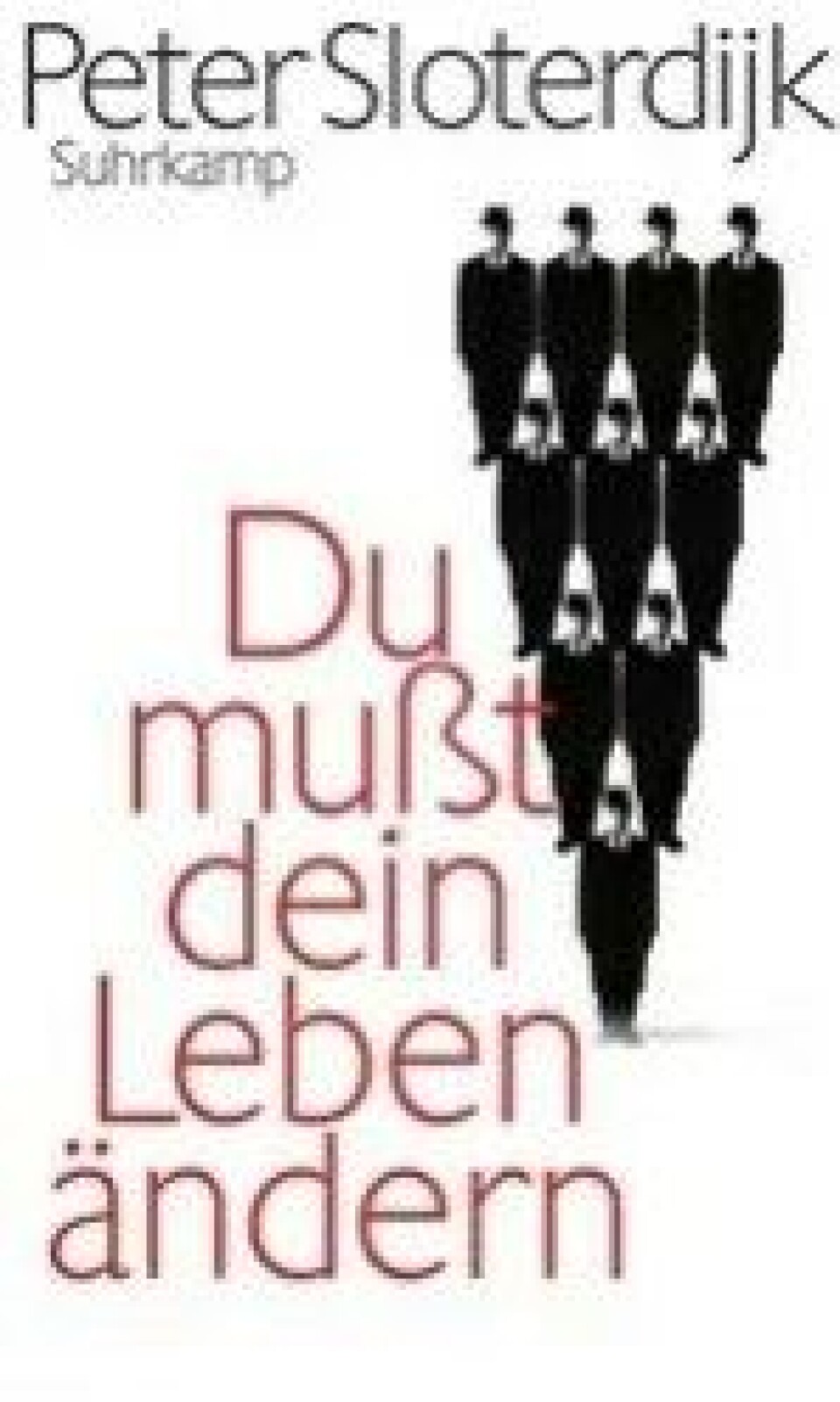 Bok: Du mußt dein Leben ändern – Peter Sloterdijk
Av publiseringskronologiske grunner omtales det seneste hovedverket Du mußt dein Leben ändern kun i liten grad i antologien. Befalingen «Du må forandre ditt liv» er en klassisk linje i tysk litteratur, den er hentet fra Rainer Maria Rilkes dikt «Archäischer Torso Apollos» fra 1908. I Louvre gransker dikteren Rilke en antikk Apollon-skulptur, og på tvers av årtusener hører han en orakellignende stemme. Det greske budskapet er enkelt: «Få orden på ditt liv og din kropp! Vis at fullkommenhet ikke er deg likegyldig.» Bok: Du mußt dein Leben ändern – Peter Sloterdijk
Av publiseringskronologiske grunner omtales det seneste hovedverket Du mußt dein Leben ändern kun i liten grad i antologien. Befalingen «Du må forandre ditt liv» er en klassisk linje i tysk litteratur, den er hentet fra Rainer Maria Rilkes dikt «Archäischer Torso Apollos» fra 1908. I Louvre gransker dikteren Rilke en antikk Apollon-skulptur, og på tvers av årtusener hører han en orakellignende stemme. Det greske budskapet er enkelt: «Få orden på ditt liv og din kropp! Vis at fullkommenhet ikke er deg likegyldig.»
