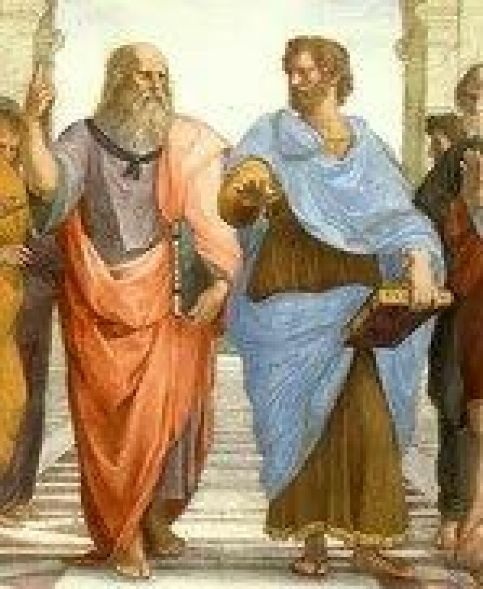 På Rafaels freske Skolen i Athen (1511) går Platon bærende på dialogen Timaios. (Kilde: Wikimedia commons)