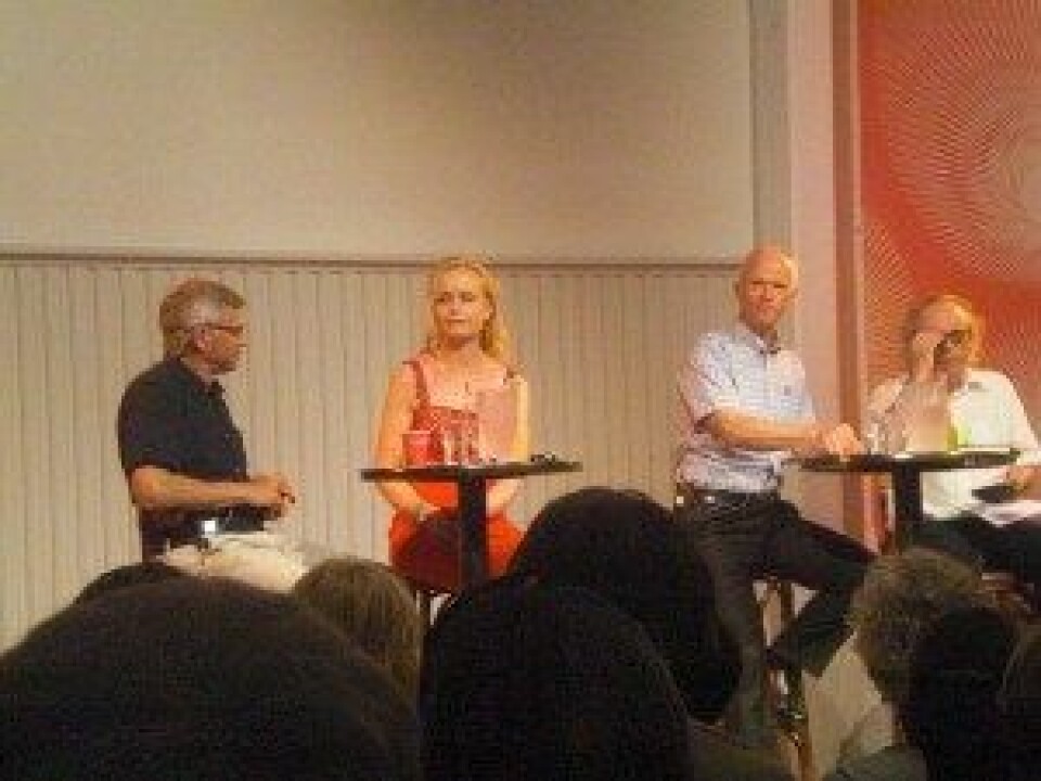 Kjell Magne Bondevik, Inga Bostad, Robert Mood og Terje Tvedt i debatt om flyktningproblematikk. (Foto: Alexander Myklebust)