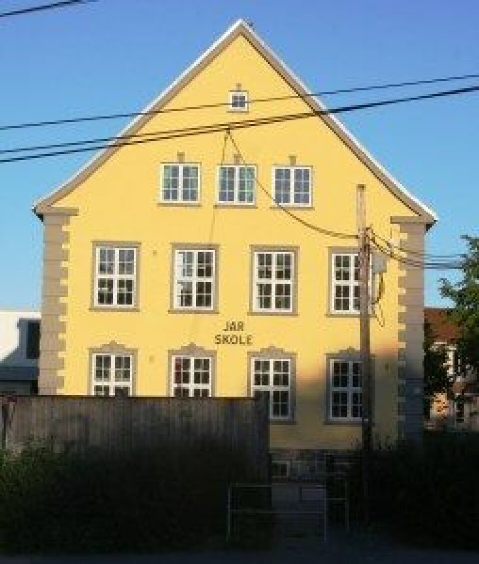 Jar skole i Bærum. Foto fra 2011. (Kilde: Wikimedia commons)