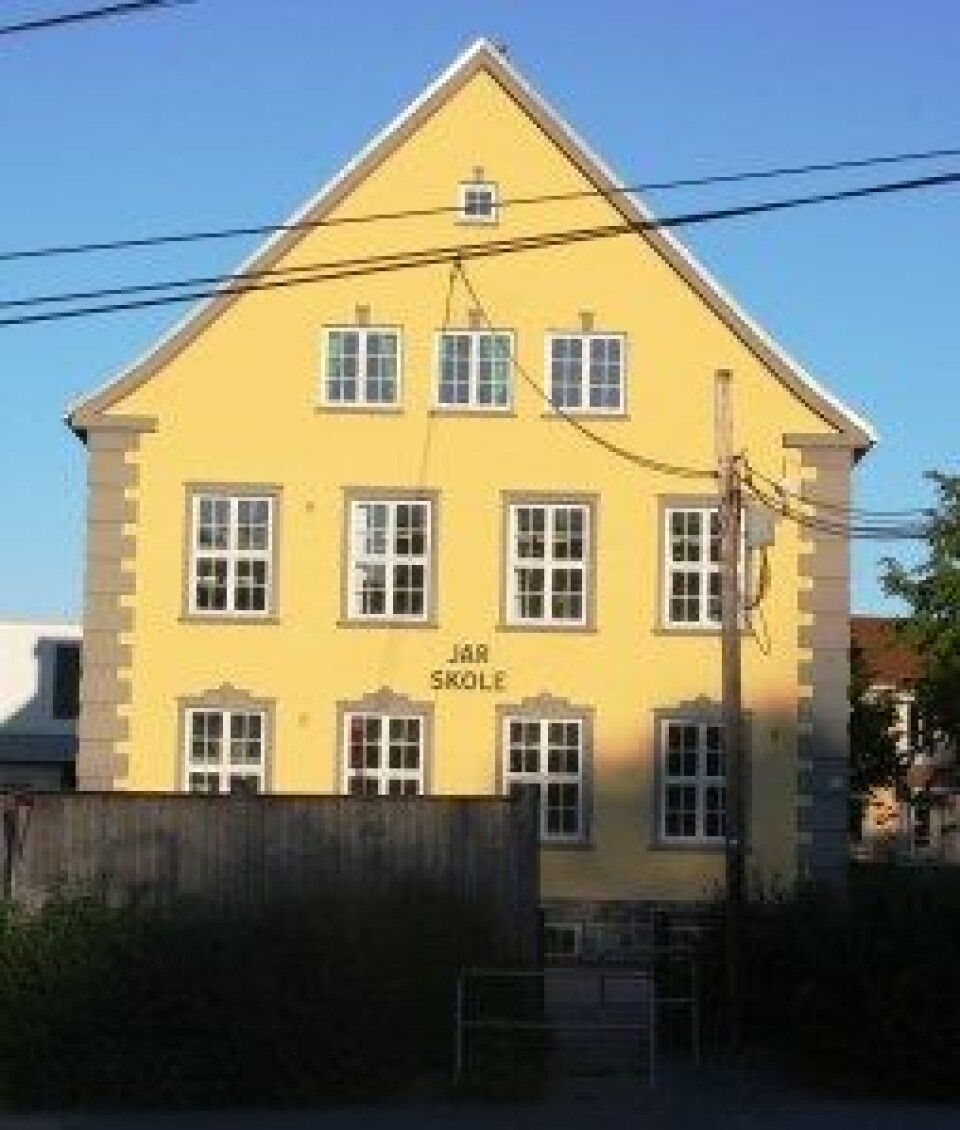 Jar skole i Bærum. Foto fra 2011. (Kilde: Wikimedia commons) Jar skole i Bærum. Foto fra 2011. (Kilde: Wikimedia commons)