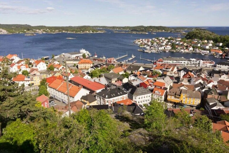 Kragerø: for mange et frihetens paradis i sommerhalvåret, men har man friheten til å forlate på vinteren? Kragerø: for mange et frihetens paradis i sommerhalvåret, men har man friheten til å forlate på vinteren?