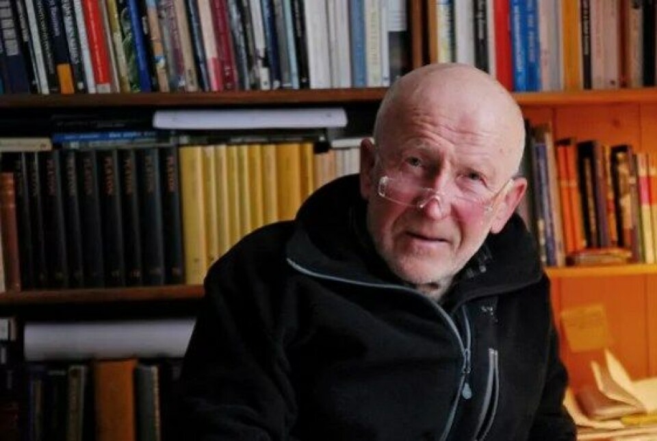 I sin siste bok, som han har skrevet sammen med Arne Johan Vetlesen, er Per Bjørn Foros opptatt av å finne en retning for dannelsen (Foto: Fredrik Dyrnes Svendsen) I sin siste bok, som han har skrevet sammen med Arne Johan Vetlesen, er Per Bjørn Foros opptatt av å finne en retning for dannelsen (Foto: Fredrik Dyrnes Svendsen)