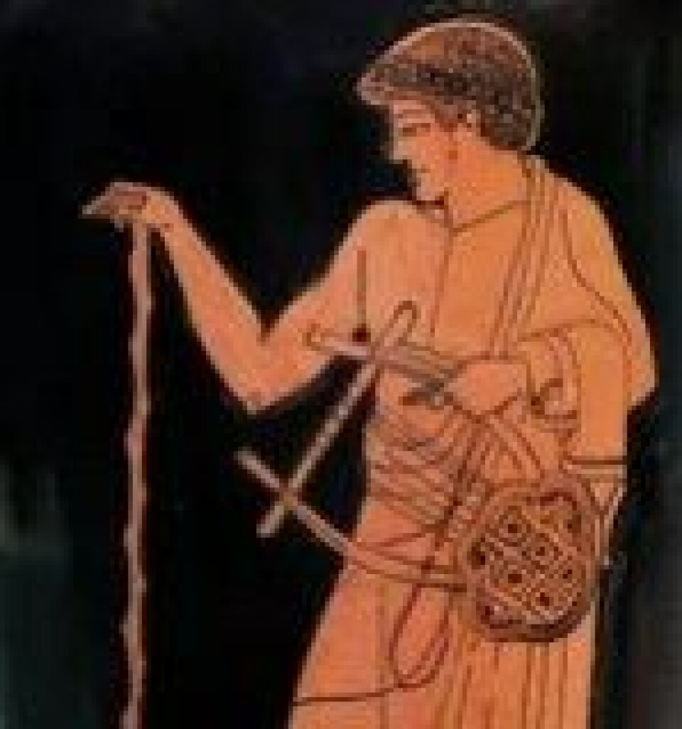 Mann med lyre avbildet på gresk oljeflaske (lekythos) fra Athen (ca. 480 f.Kr.). (Foto: The Consortium/Flickr) Mann med lyre avbildet på gresk oljeflaske (lekythos) fra Athen (ca. 480 f.Kr.). (Foto: The Consortium/Flickr)