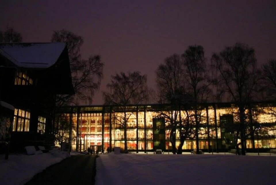 Universitetet i Oslo skal ha gjennomført egne undersøkelser for å finne ut om det fantes lignende tilfeller hos dem. Illustrasjonsbilde: Universitetsbiblioteket i Oslo. (Foto: Kjersti Magnussen / Flickr) Universitetet i Oslo skal ha gjennomført egne undersøkelser for å finne ut om det fantes lignende tilfeller hos dem. Illustrasjonsbilde: Universitetsbiblioteket i Oslo. (Foto: Kjersti Magnussen / Flickr)