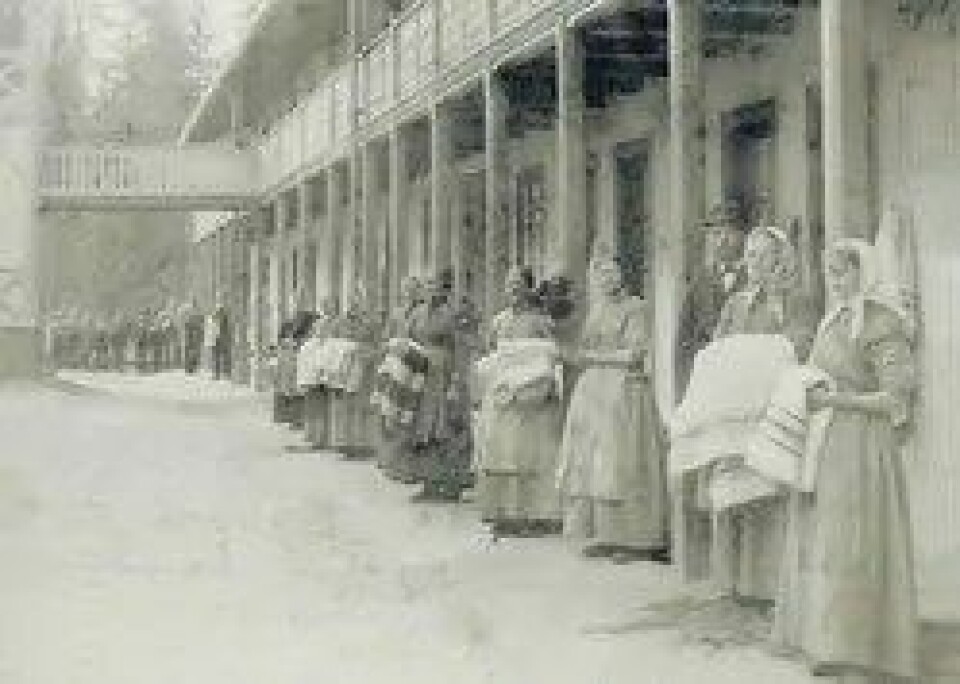 De siste tiårene av 1800-tallet var mange klorotiske pasienter innlagt på norske kurbad og sanatorier, blant annet på Modum bad. (Kilde: www.modum-bad.no)