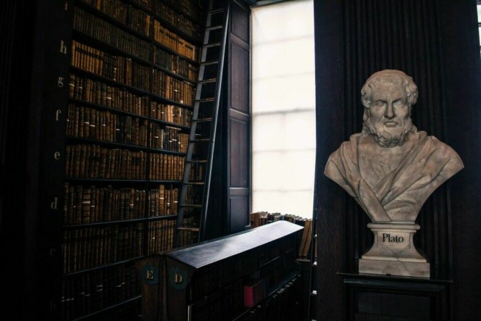 Byste av Platon i Old library i Dublin. (Kilde: Flickr)