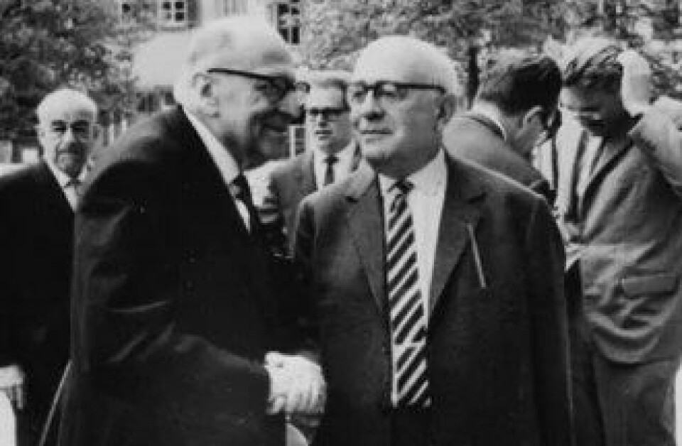 Adorno og Horkheimer i samtale (Kilde: Wikipedia) Adorno og Horkheimer i samtale (Kilde: Wikipedia)