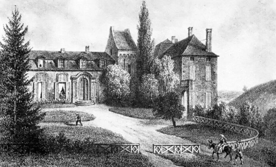 Château de Cirey, hvor du Châtelet slo seg ned og bl.a. utførte eksperimenter for å undersøke ildens natur. (Illustrasjon: Wikimedia commons) Château de Cirey, hvor du Châtelet slo seg ned og bl.a. utførte eksperimenter for å undersøke ildens natur. (Illustrasjon: Wikimedia commons)