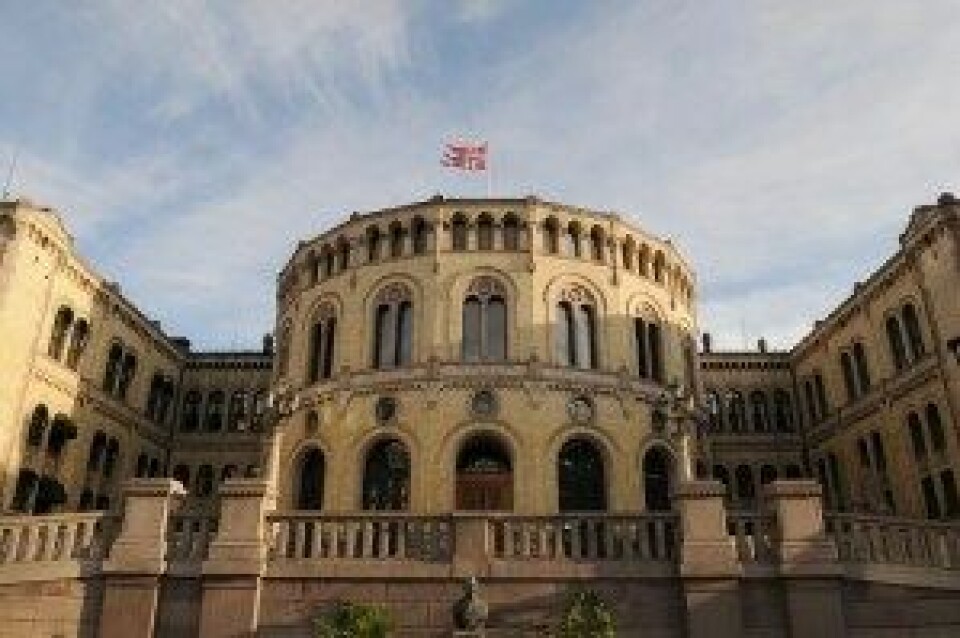 Stortinget – én av kreftene bak universitetenes «samfunnsoppdrag». (Kilde: Store norske leksikon CC BY-ND 2.0.). Stortinget – én av kreftene bak universitetenes «samfunnsoppdrag». (Kilde: Store norske leksikon CC BY-ND 2.0.).