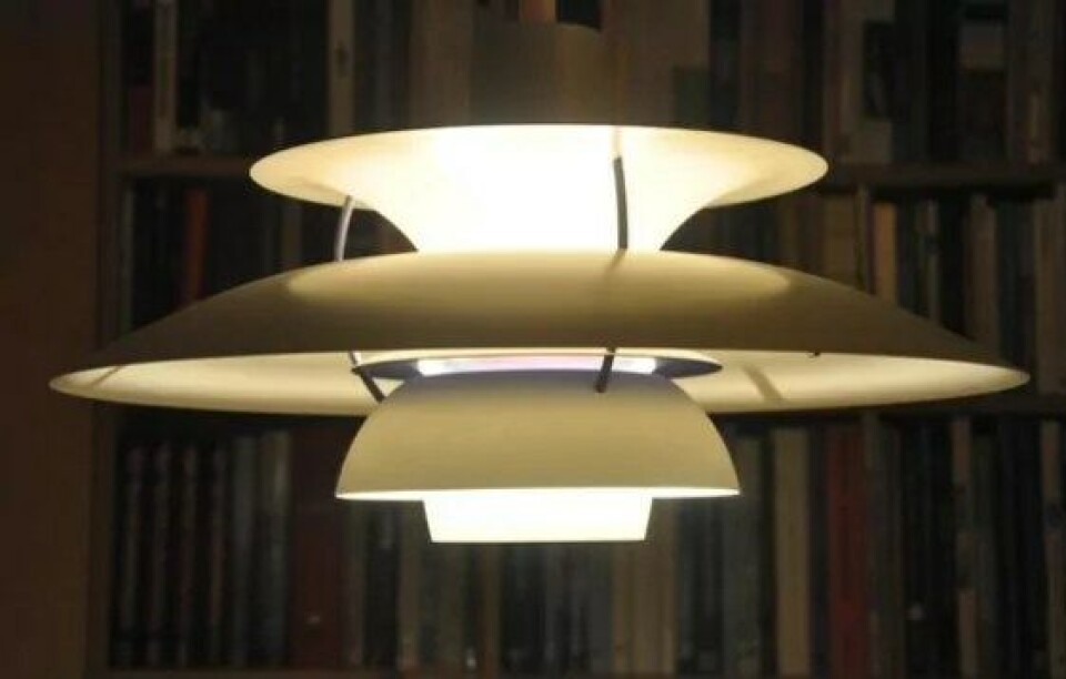 PH5 (1958). Siden 1990 er PH-lampen i ulike varianter solgt i 20.000 eksemplarer årlig, pluss ulovlige kopier. (Foto: Per Anders Aas) PH5 (1958). Siden 1990 er PH-lampen i ulike varianter solgt i 20.000 eksemplarer årlig, pluss ulovlige kopier. (Foto: Per Anders Aas)
