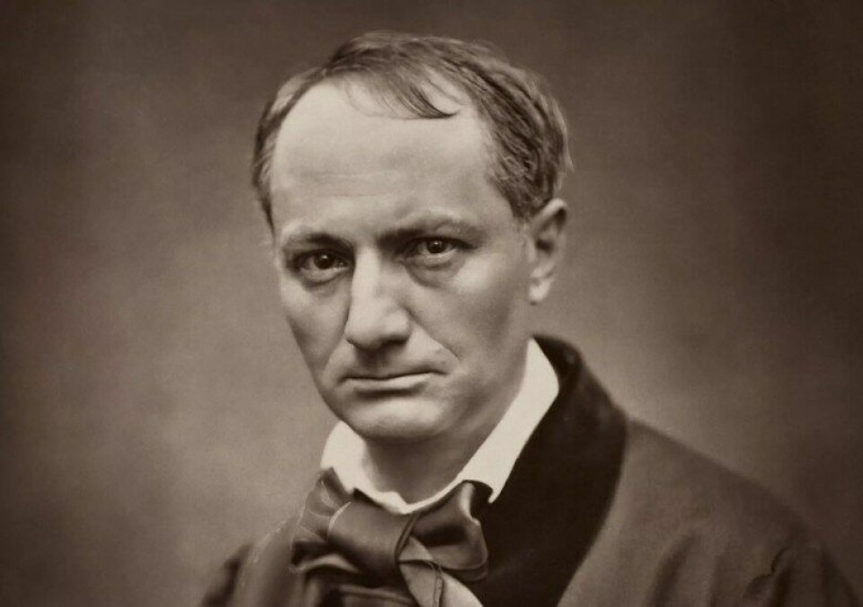 Poeten Charles Baudelaire (1821-1867) fotografert av Étienne Carjat i 1862. (Kilde: Wikimedia Commons.)