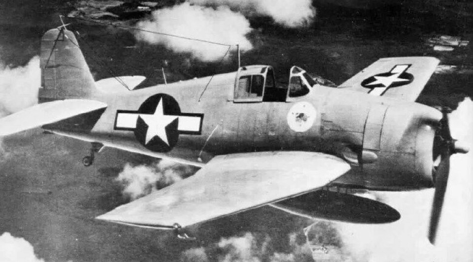 Fotografi ca. 1946, av ei drone av typen Grumman F6F-5K Hellcat. (Kjelde Wikimedia Commons/U.S. Navy Naval Aviation News, januar 1981) Fotografi ca. 1946, av ei drone av typen Grumman F6F-5K Hellcat. (Kjelde Wikimedia Commons/U.S. Navy Naval Aviation News, januar 1981)