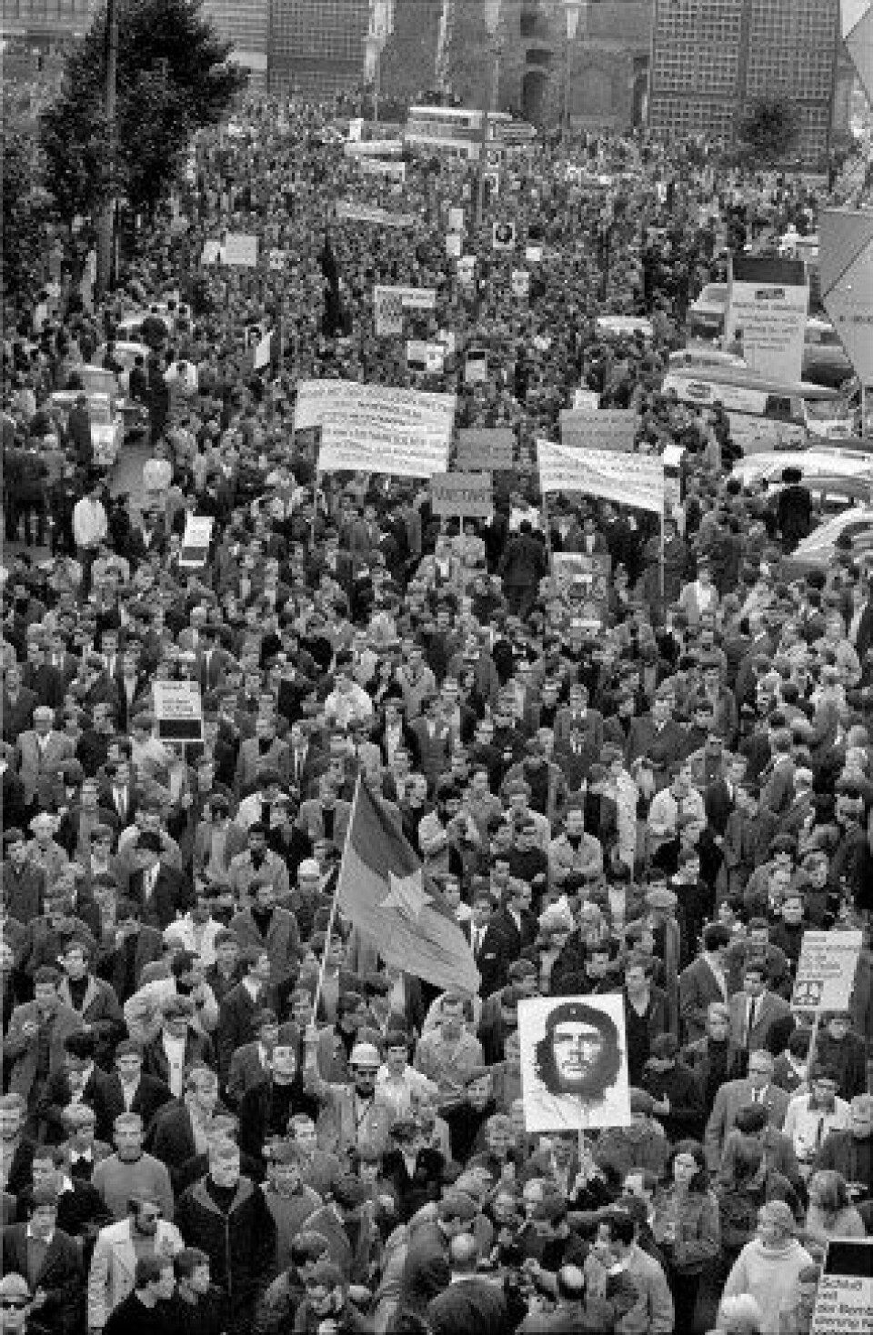 Adorno støttet ikke studentopprøret i slutten av 1960-tallet. (Foto: Wikimedia Commons).