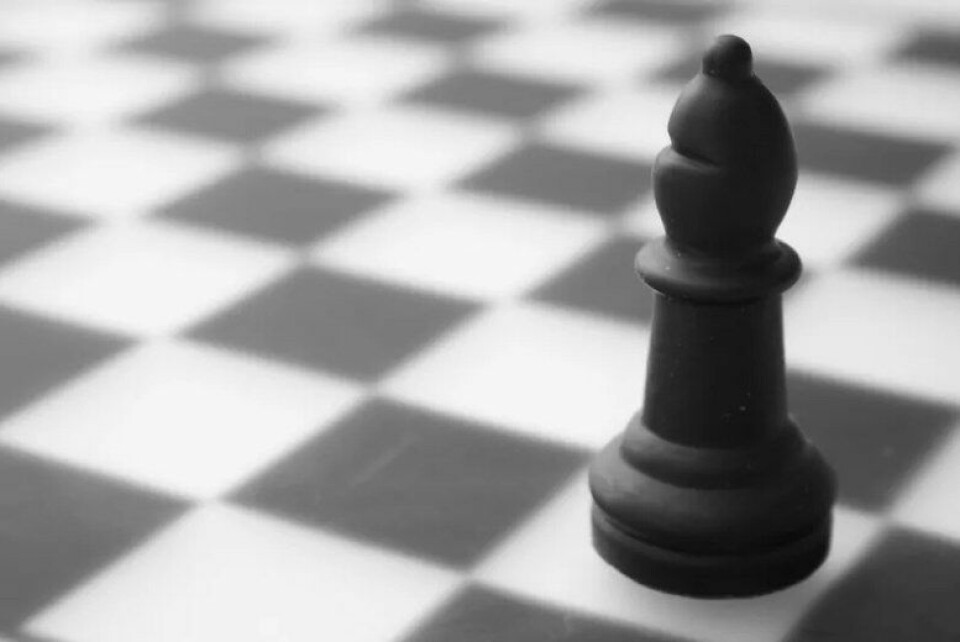 Er det å forstå de ulike sjakkbrikkenes bevegelser en form for refleksiv kunnskap? Illustrasjon: «Check!» av Eddie Wong/Flickr. (CC BY-NC-ND 2.0)
