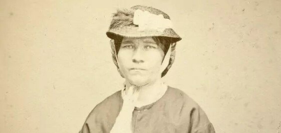 Den danske medieviteren Mette Mortensen tar i sin nye bok, Kampen om ansigtet, for seg id-fotografiets historie. Her et utsnitt av Emil Ryes fotografi av arrestant Ingrid Løfstedt tatt i 1868. (Foto: Emil Rye) Den danske medieviteren Mette Mortensen tar i sin nye bok, Kampen om ansigtet, for seg id-fotografiets historie. Her et utsnitt av Emil Ryes fotografi av arrestant Ingrid Løfstedt tatt i 1868. (Foto: Emil Rye)