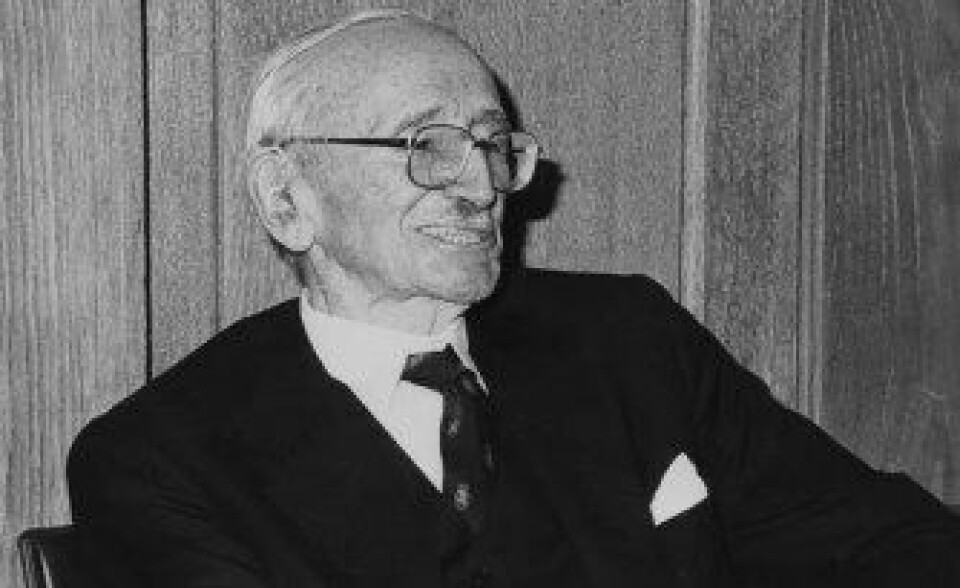 Friedrich Hayek i anledning 50-års jubileet for hans første forelesning ved London School of Economics (1981). (Kilde: Wikimedia Commons)