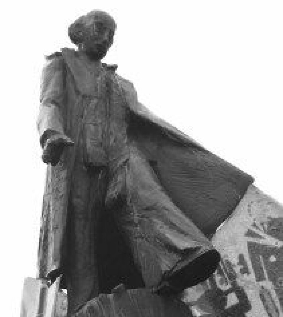 Statuen av Jonas reist i Mönchengladbach. (Foto: Sigurd Hverven)