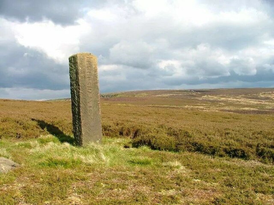 Hit, men ikke lenger. Filosofien bør begrense seg, hevder Edouard Machery. Foto: Mick Garratt, Boundary stone. Wikimedia Commons Hit, men ikke lenger. Filosofien bør begrense seg, hevder Edouard Machery. Foto: Mick Garratt, Boundary stone. Wikimedia Commons