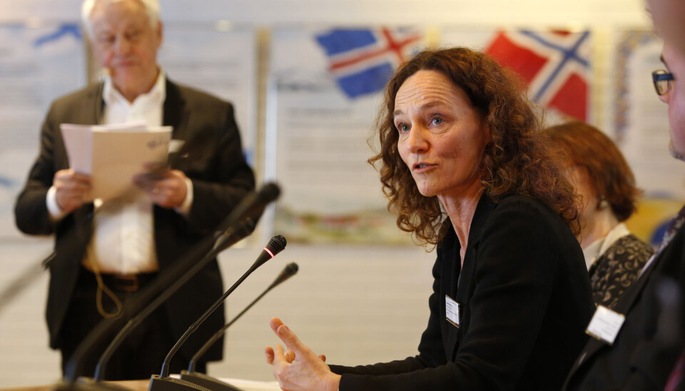 En av Schaannings anmeldelser er av NOU-en Nye sjanser - bedre læring, med Camilla Stoltenberg som utvalgsleder. En av Schaannings anmeldelser er av NOU-en Nye sjanser - bedre læring, med Camilla Stoltenberg som utvalgsleder.