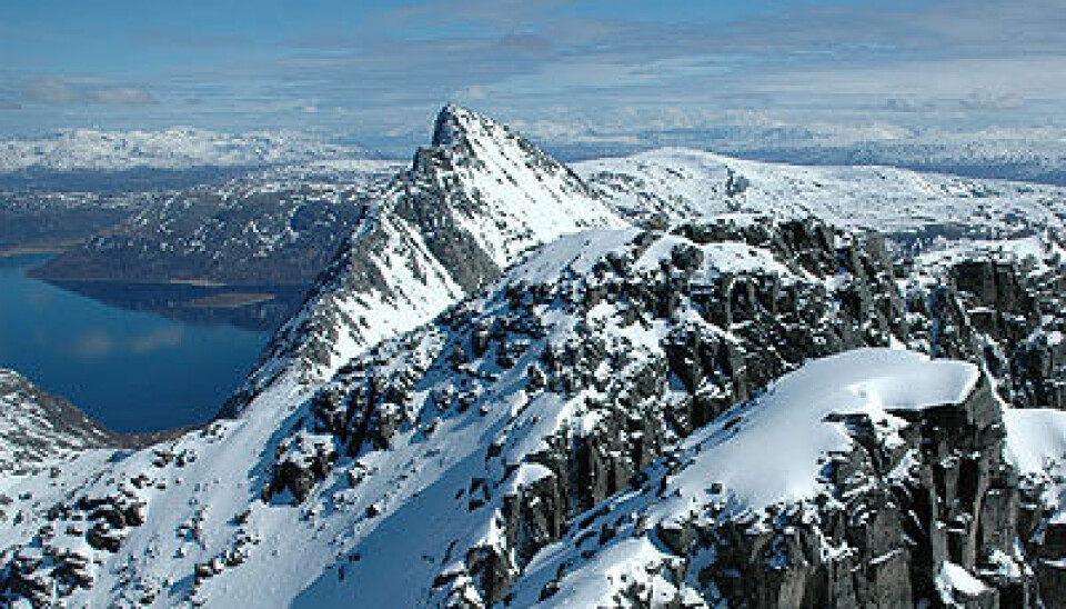 Zapffe er kjent som en dreven fjellklatrer og bedrev denne aktiviteten i likhet med sin venn og kollega, Arne Næss. I 1987 ble Zapffetoppen (1016 moh.), den høyeste delen av Hollenderen på Kvaløya i Tromsø, oppkalt etter Zapffe. Han var visstnok den første som besteg den i 1926.