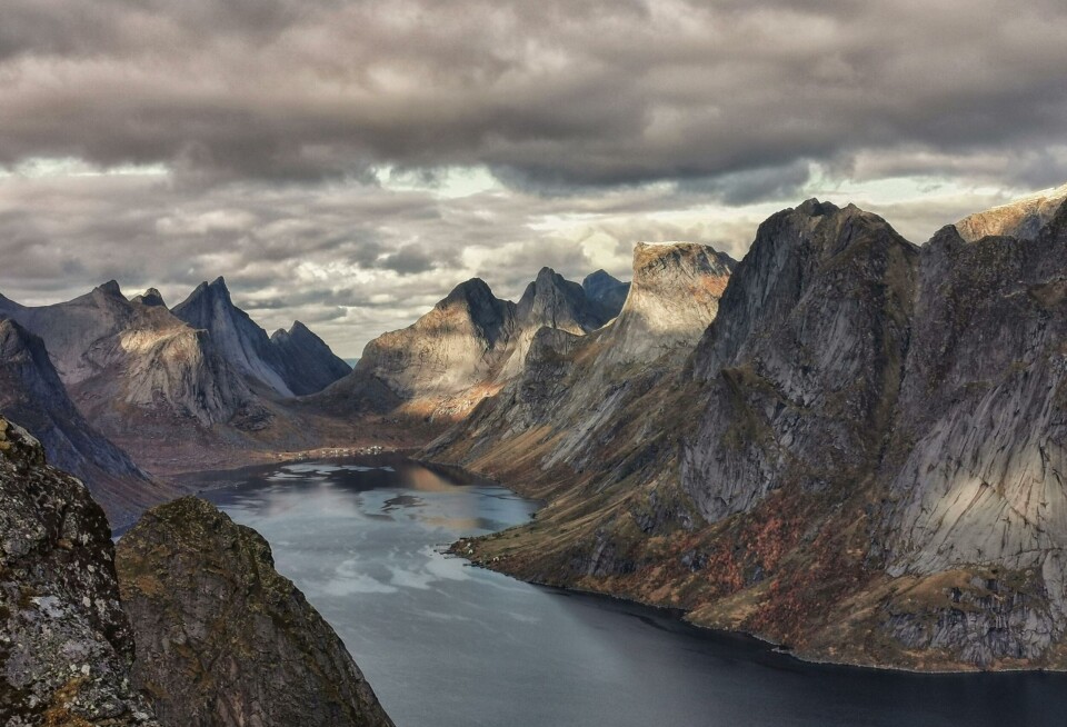 – Vi filosofer må ta ansvar og begynne å engasjere oss mer i den offentlige debatten, og da må vi lære å tåle at vi ikke får det helt til innimellom, mener forfatteren.